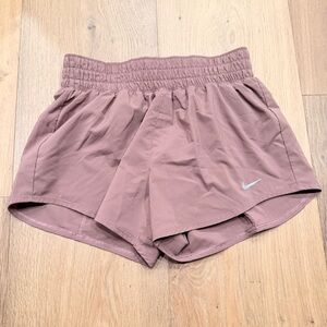 Nike Women’s Mauve Elastic-Waist Athletic Shorts
